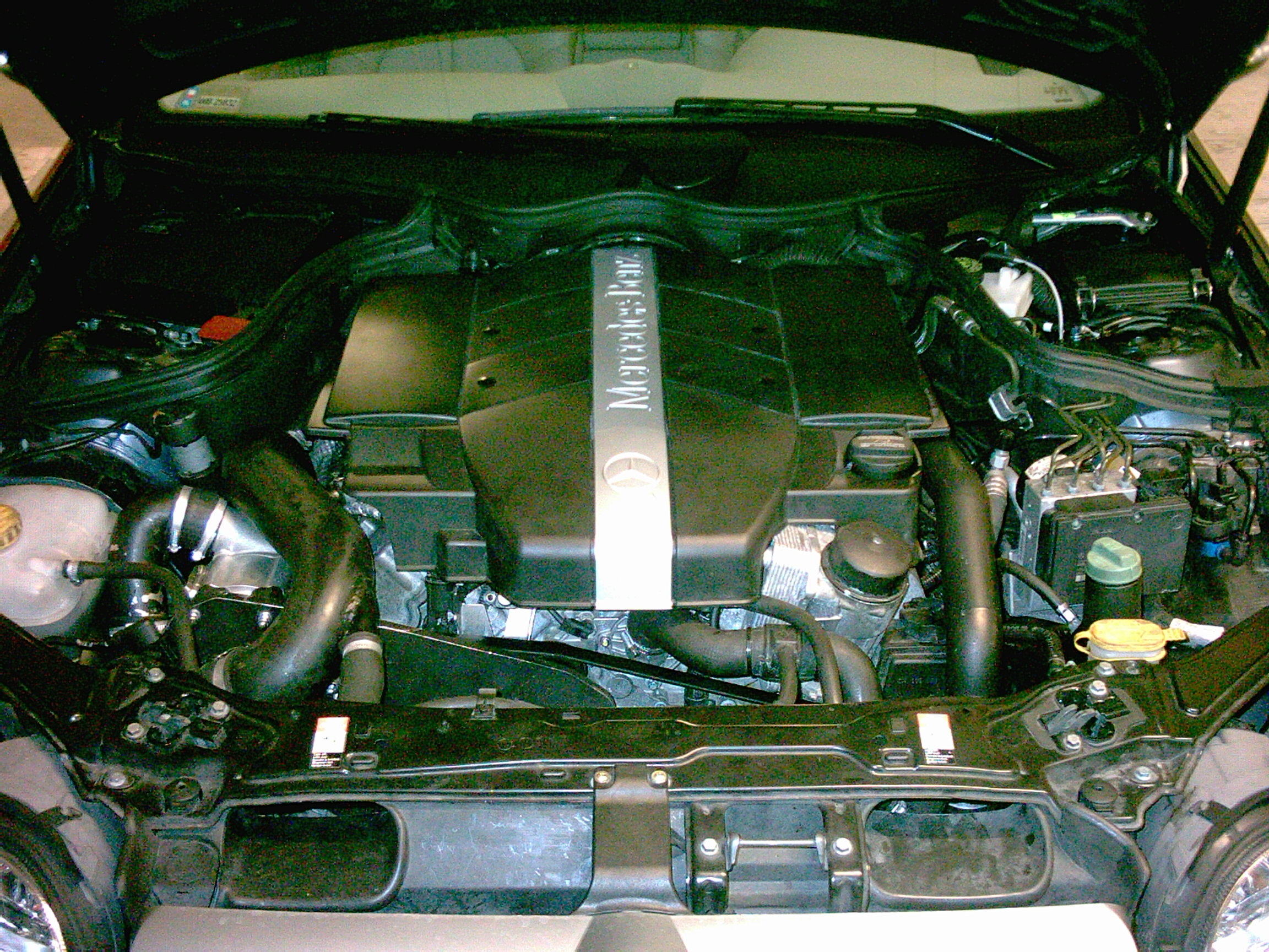 Mercedes_CLK_320_Compressor_34.jpg