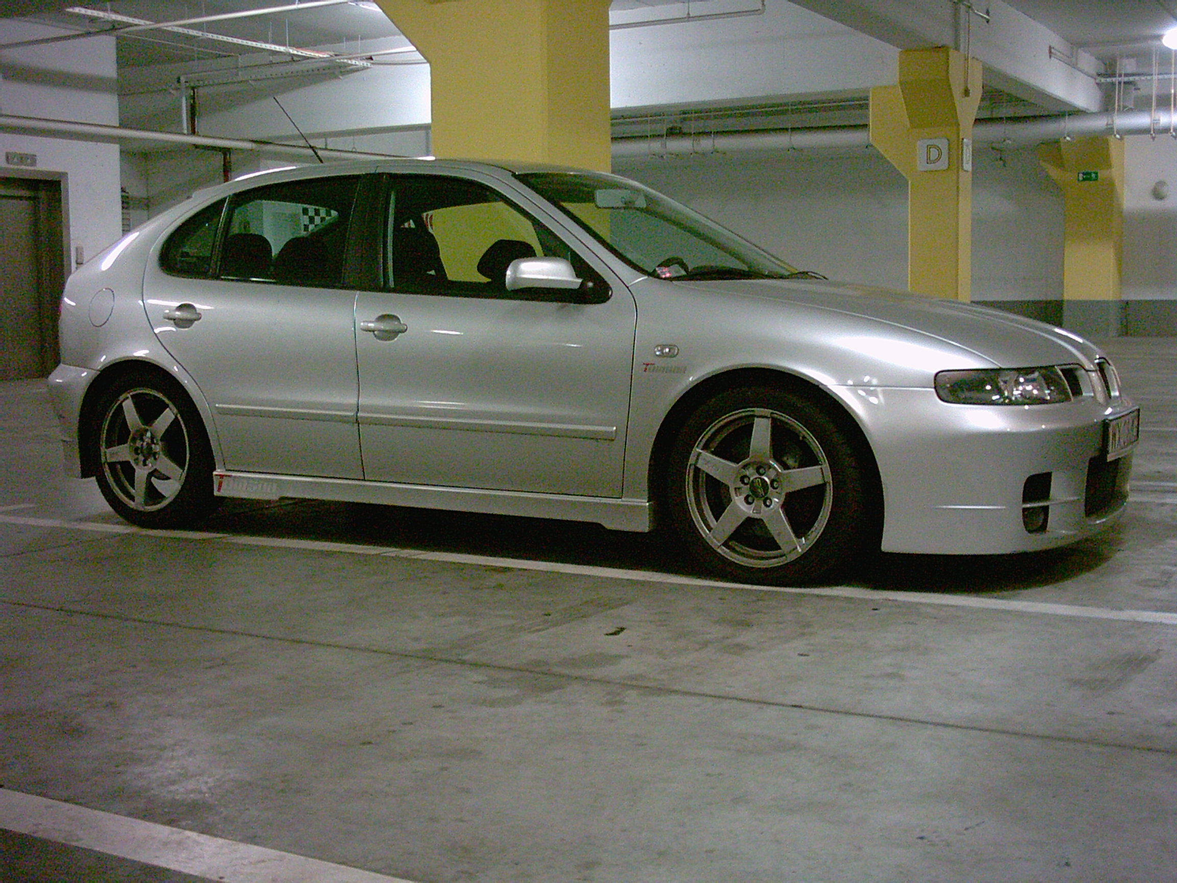 Seat_Leon_GT28RS_68.jpg